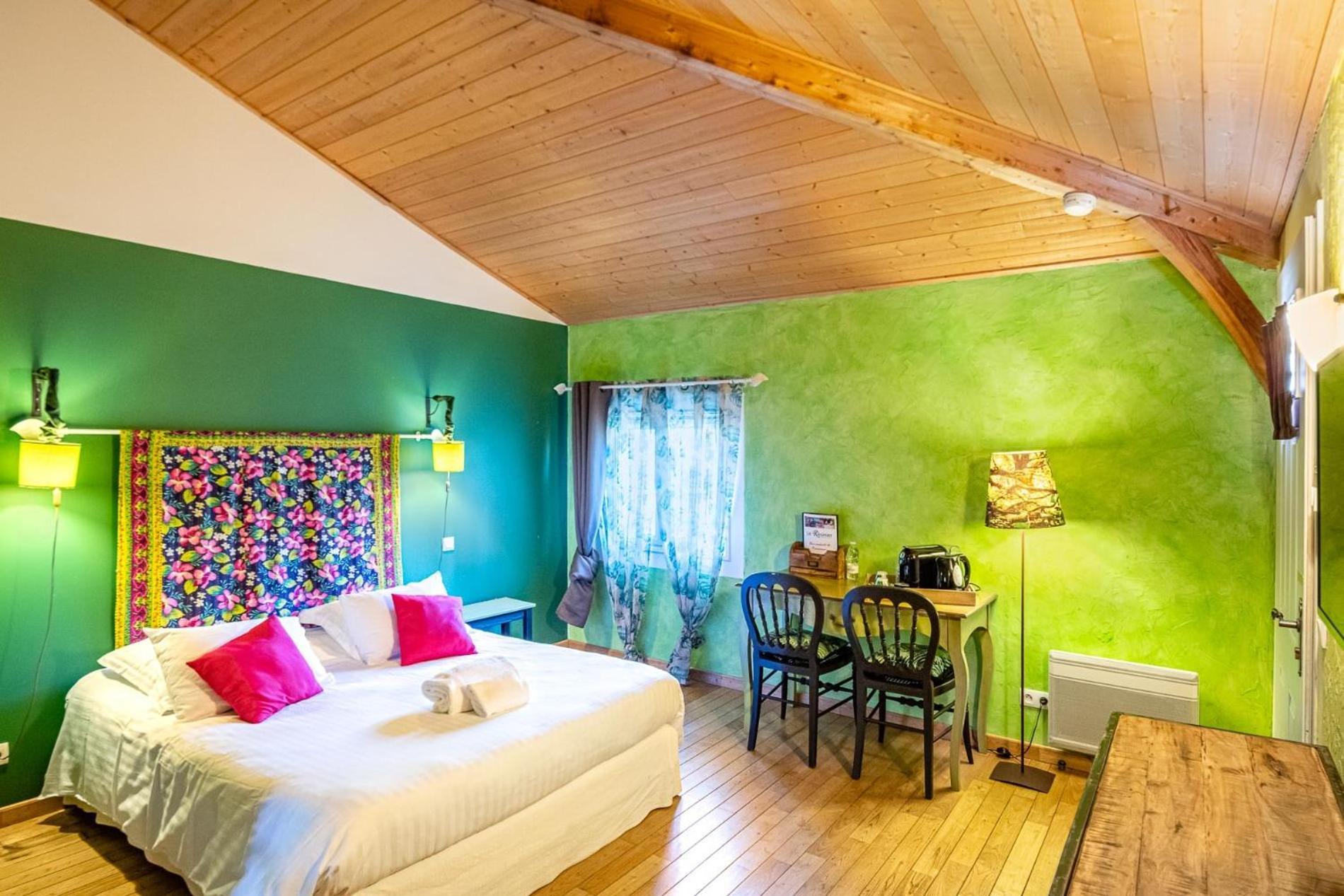 Hotel-Restaurant Le Resinier Le Barp Pokoj fotografie