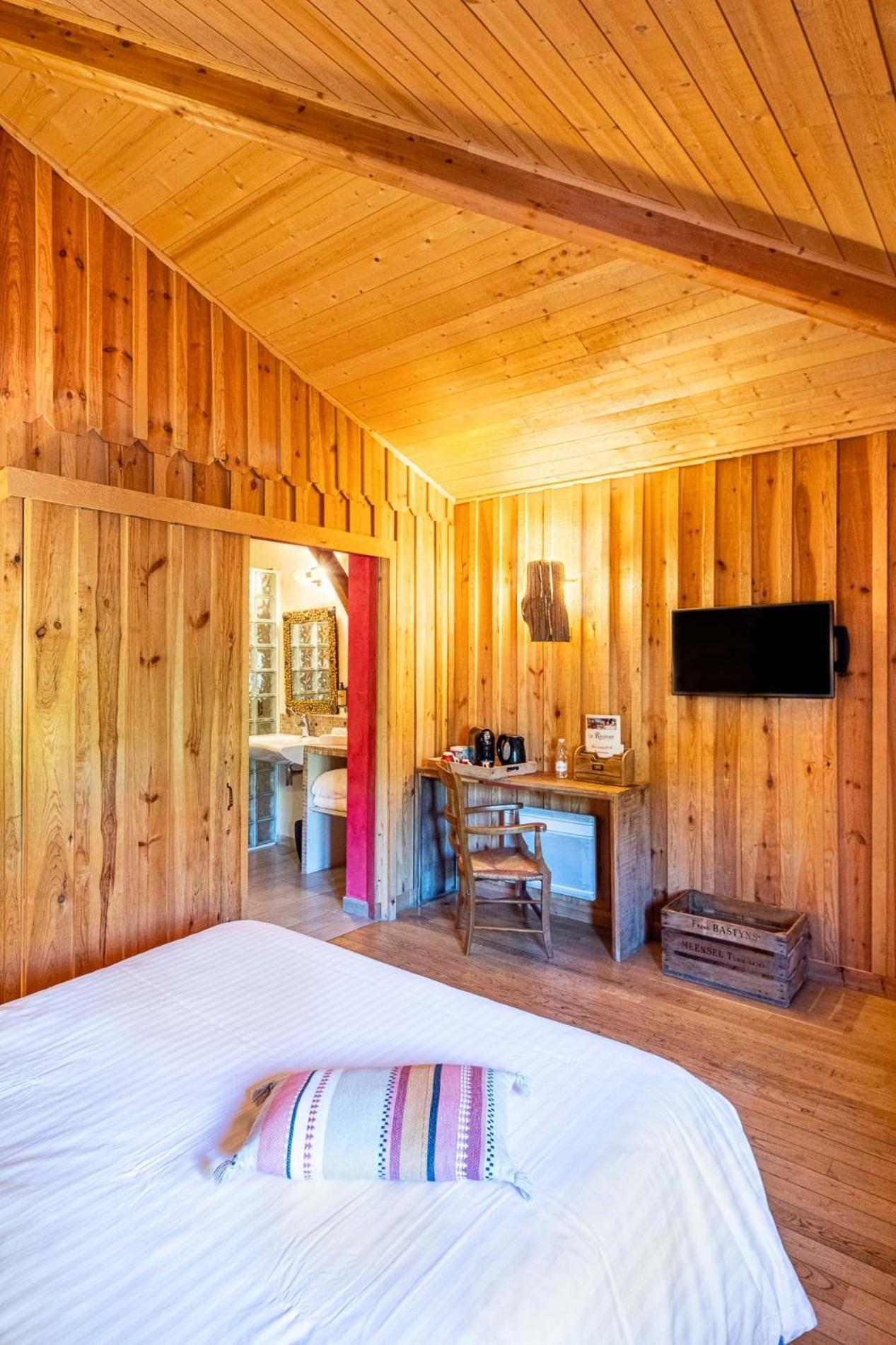 Hotel-Restaurant Le Resinier Le Barp Pokoj fotografie